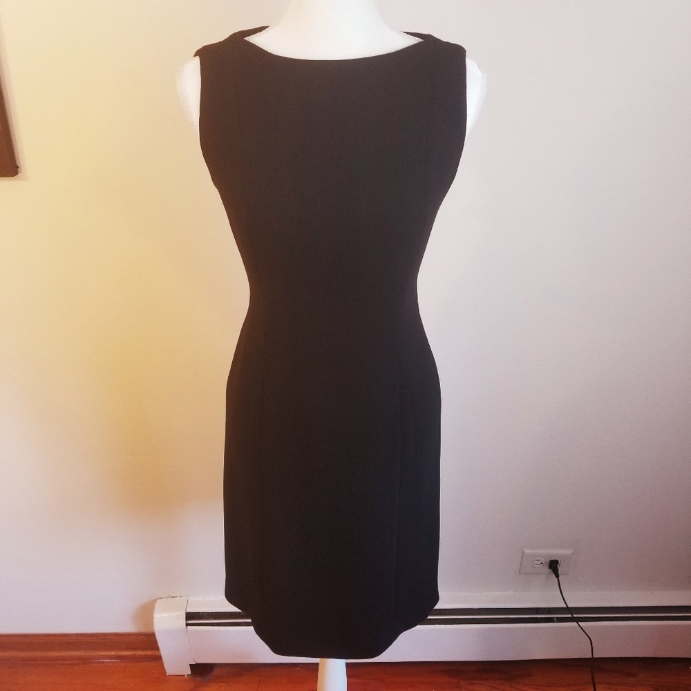 ⬇Giorgio Armani Le Collezioni | Little Black Dress